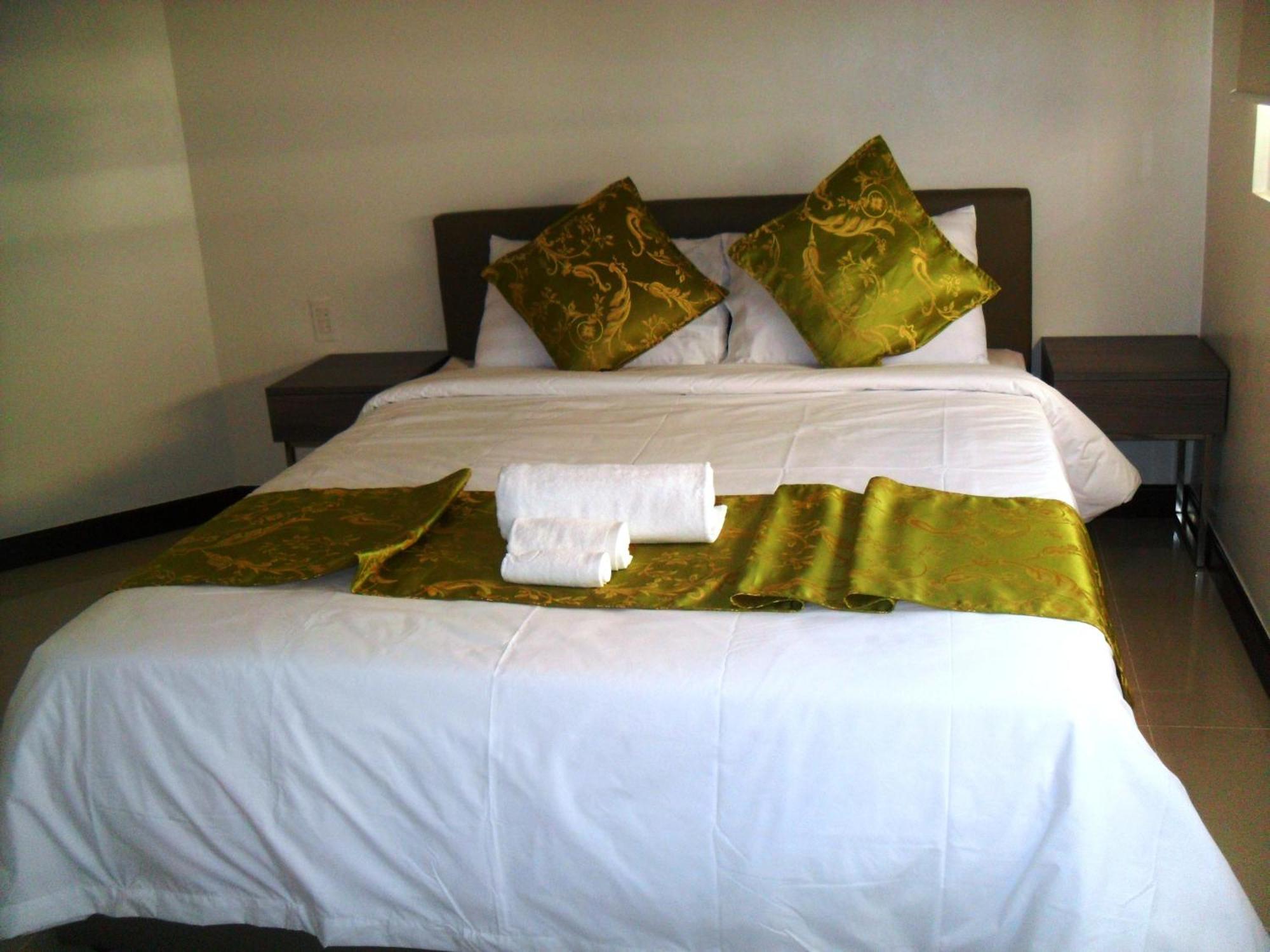 Extremeli Suites Manila Powered By Cocotel Chambre photo